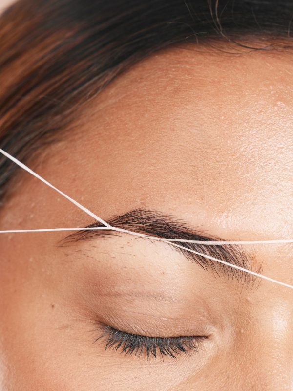 epilation-naturelle-sourcils-fil-institut-beauté-porticcio-corse-ilotdebeaute
